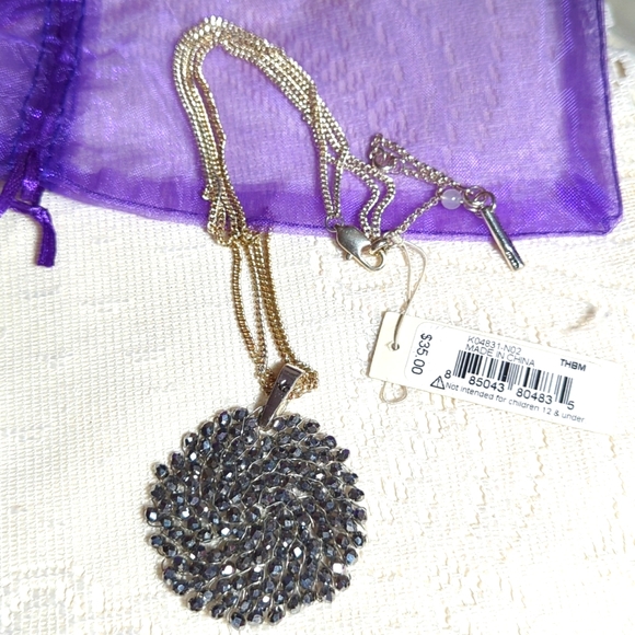 NWT Kenneth Cole Silver sparkly Beaded Pendant Necklace - Picture 3 of 5